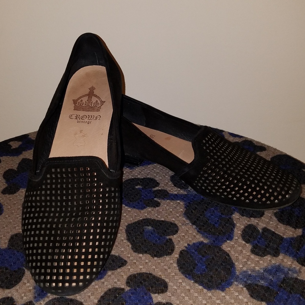 Crown Vintage Suede Loafer